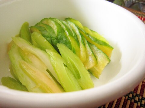 漬け物☆胡瓜とセロリのヨーグルト味噌漬け